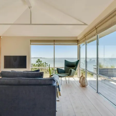 Semesterbostad With Panoramic Views On Hindsholm