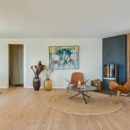 Semesterbostad With Panoramic Views On Hindsholm Martofte